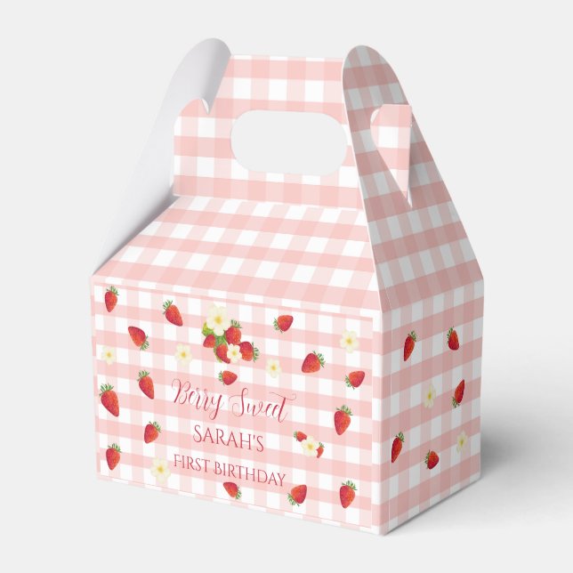 Berry Sweet Strawberry 1st Birthday Party Gift  Geschenkschachtel (Vorderseite)