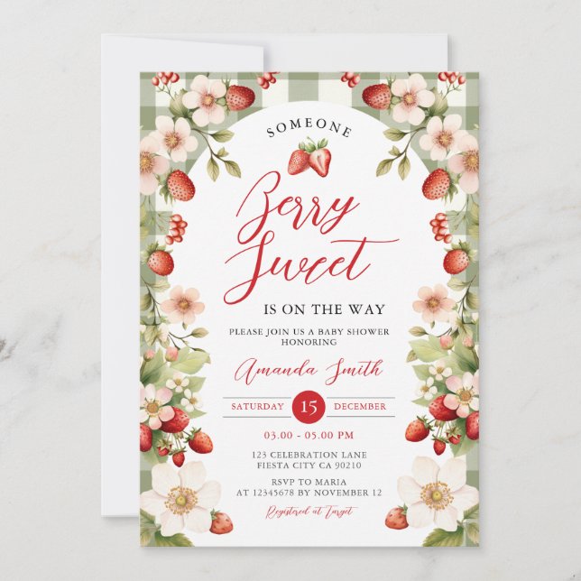 Berry Sweet Strawberry Gingham Floral Baby Shower Einladung (Vorderseite)