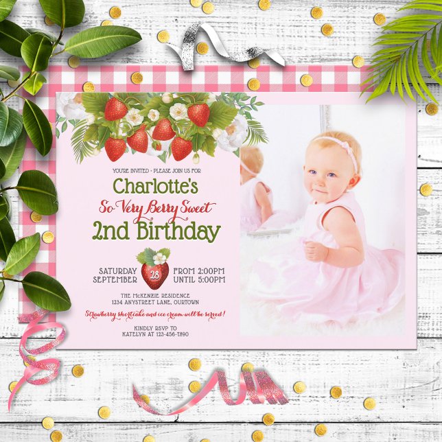 Berry Sweet Strawberry Thema Mädchen Geburtstag Einladung (Von Creator hochgeladen)