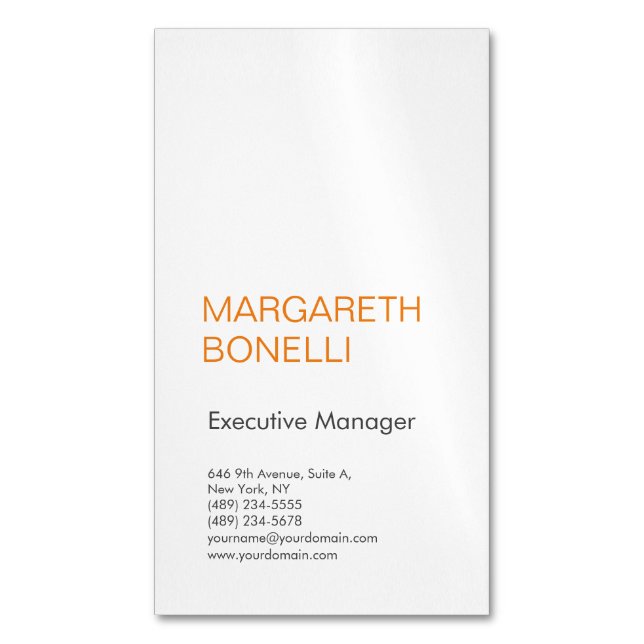 Beruflich minimalistisch kühne Moderne Magnetische Visitenkarte (Vorderseite Vertikal)