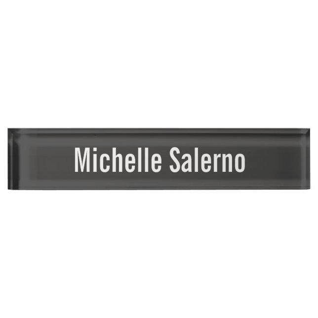 Beruflich Modern Gray Creative Legible Schlicht Namensplakette (Vorderseite)