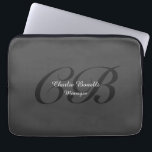 Beruflich-Modernes Monogramm Minimalistisch Grau Laptopschutzhülle<br><div class="desc">Sie können die Schriftart,  Hintergrundbild und Farbe,  Buchstaben und Buchstaben leicht ändern.</div>