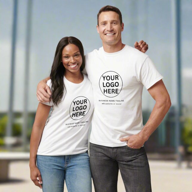 Berufliche Firmenlogos und Markenbezeichnungen ein T-Shirt (Von Creator hochgeladen)