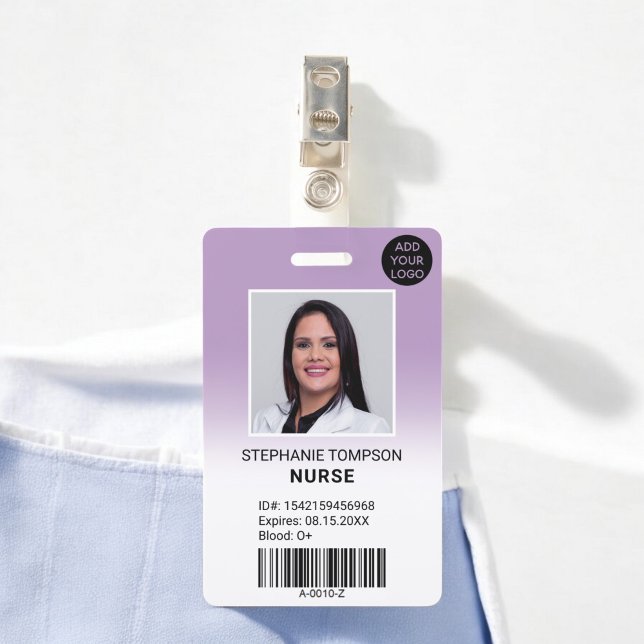 Beruflicher lila Logo-Code für das Foto Ausweis (Professional purple ombre nurse photo logo code badge)