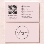 Berufliches Firmenlogo - QR-Code Visitenkarte<br><div class="desc">Mit dieser Beruflichen QR Code Business Card für die Firma in Rosa machen Sie einen anmutigen und modernen Eindruck. Mit einem weichen Hintergrund, minimalistischem Layout und Platz für Ihr Firmenlogo und scannbaren QR-Code bietet diese Karte die perfekte Mischung aus Eleganz und Funktionalität. Ideal für Beauty-Profis, Kreative, Wellness-Marken und Unternehmer, ist...</div>