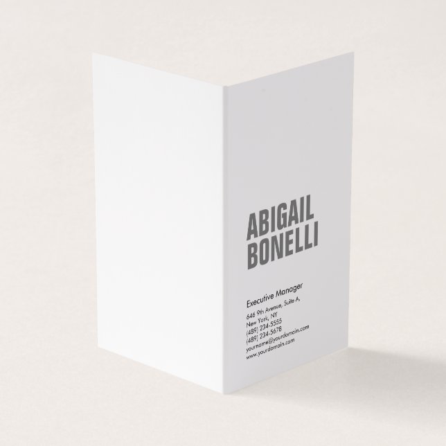 Berufliches minimalistisches, modernes Grauweiß Visitenkarten (Vorderseite)