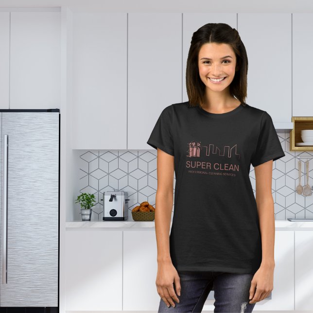Berufliches Reinigungshaus Kommerziell T-Shirt (Von Creator hochgeladen)