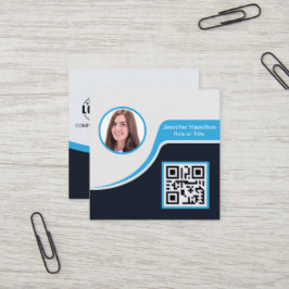 Berufliches Schwarzes Blau Fügen Sie Ihrem Logo QR Quadratische Visitenkarte