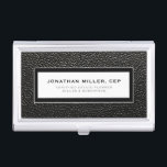 Berufliches schwarzes Leder Visitenkarten Dose<br><div class="desc">Einfaches modernes Luxus-Design mit personalisiertem Namen,  Titelfirma oder Sondertext unten in klassischer Blocktypografie auf schwarzem Ledertextur. Personalisieren Sie Ihre individuelle Verwendung.</div>