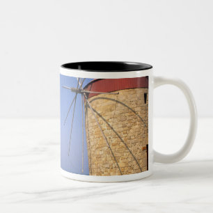Berühmte alte Windmühlen von Rhodos Griechenland Zweifarbige Tasse
