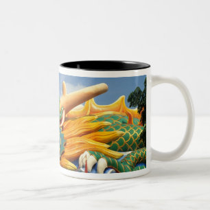 Berühmter Drache im Haw Par Villa in Singapur Asie Zweifarbige Tasse