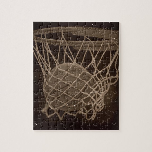 Beschädigtes Basketball-Foto (Vertikal)