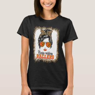 Beschäftigt mit der Erziehung von Ballern Basketba T-Shirt