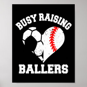 Beschäftigt mit der Erziehung von Byllers Fußball Poster