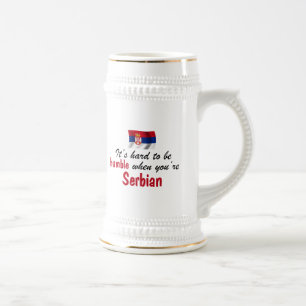 Bescheidener Serbe Bierglas