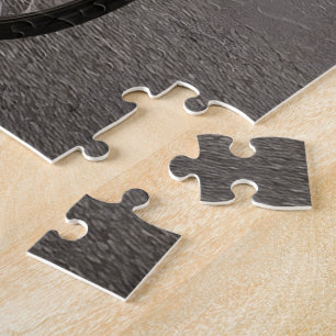 Beschreibung eines Vintage-Monochrom-Puzzles