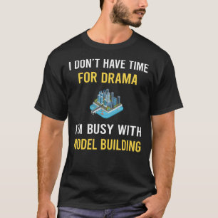 besetzt mit Model-Gebäude T-Shirt