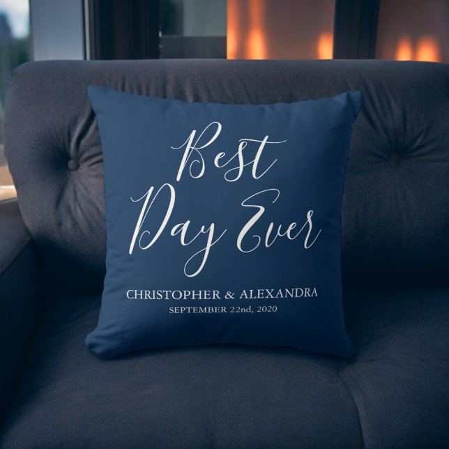 Best Day Ever Rose Navy Blue Wedding Kissen (Von Creator hochgeladen)