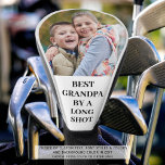 BEST GRANDPA DURCH EIN LANGES SHOT-Foto Golf Headcover<br><div class="desc">Erstellen Sie ein Foto-Golfkopfcover für einen besonderen Golfer-Großvater. Der bearbeitbare Beispieltext schlägt ein lustiges Golf-Sprichwort BEST GRANDPA BY A LONG SHOT vor, das Sie ganz einfach an Ihren eigenen Text anpassen können. Ein unvergessliches Geschenk für ihn an seinem Geburtstag, für den Großelterntag, den Vatertag oder für ein Urlaubsgeschenk. FOTO TIPP:...</div>