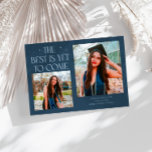 Best Is Yet To Come Navy Blue Grad Photo Ankündigung<br><div class="desc">Modern and whimsical graduation announcement photo card featuring2 photos on the front and 1 on the back. The text says "The Best Is Yet To Come" with twinkling stars. Add the graduate's name,  information,  and message to personalize this card. Navy blue color.</div>