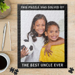 Best Uncle Ever Foto<br><div class="desc">Gib dem besten Onkel,  der je ein lustiges Geschenk mit diesem Foto-Puzzle. Man kann leicht sein Foto von seinen Nichten und Neffen hinzufügen und den Text "Dieses Rätsel wurde vom besten Onkel je gelöst" auf eine Linie ähnlicher Länge mit dem Namen,  den er nennt,  personalisieren (z.B. Onkel,  Tio,  etc.).</div>