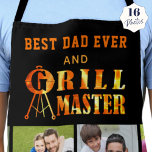 BEST VATER EVER GRILL MASTER 16 Fotocollage-Namen Schürze<br><div class="desc">Personalisierte GRILLEN Grill Schürze für den BEST VATER EVER und GRILL MASTER. Personalisieren Sie das Programm, indem Sie den Sample-Titel BEST VATER EVER ändern und im unteren Bereich einen benutzerdefinierten Text hinzufügen (Sample Text löschen, um Leerzeichen verlassen). Die Feuer- und Flammentypografie GRILL MASTER Design kann Ihren Titel wie BEST VATER,...</div>