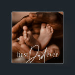 Best Vater Ever Modern Classic Einfach Elegantes F Button<br><div class="desc">Dieses einfache und moderne Design besteht aus Serifen und kursiver Typografie und fügt ein individuelles Foto hinzu</div>