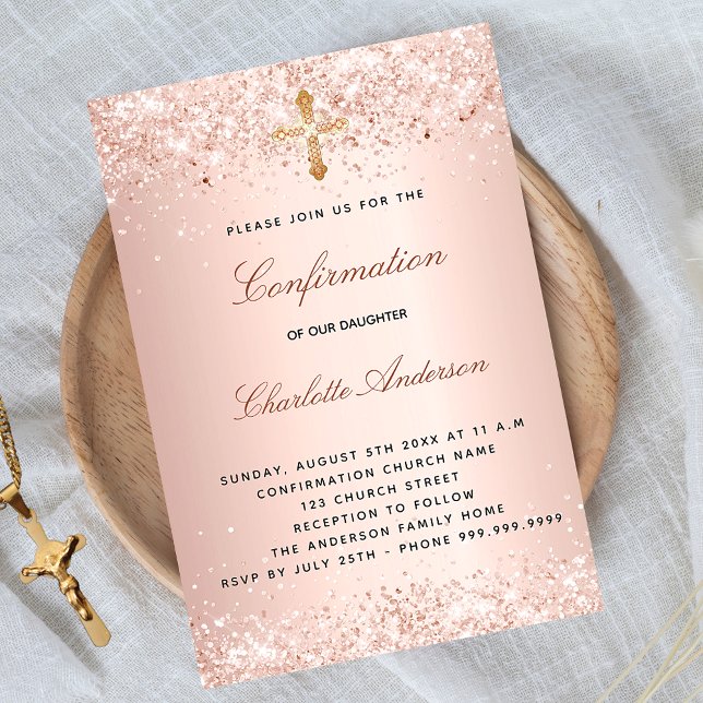 Bestätigungs-Rose Gold Glitzer Cross Girl Einladungspostkarte (Von Creator hochgeladen)