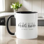 Beste Grampa seit 20XX Moderne, einfache Preppy Tasse<br><div class="desc">Dieses einfache und moderne Design besteht aus san-Serifentypografie.</div>