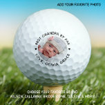 Beste GRANDPA nach Par Personalisiertes Foto Golfball<br><div class="desc">Bester Opa Par ... Zwei Ihrer Lieblingssachen, Golf und Ihre großen Kinder ! Jetzt kannst du sie mitnehmen, während du 18 Löcher spielst. Passen Sie diese Golfbälle mit dem beliebten Foto und dem Namen Ihres Enkels an. Ob Geburtstag, Vatertag oder Weihnachten, diese großartigen Golfbälle sind ein Favorit. Großartige Geschenke für...</div>