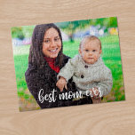 Beste Mama je benutzerdefiniertes Foto Modernes We<br><div class="desc">Erstellen Sie einen lustigen Sake für Ihre Mama, indem Sie Ihr eigenes Foto zu einem maßgeschneiderten Puzzle mit "Best Mom ever" hinzufügen, das ganz unten in einem modernen, handgeschriebenen Skript-Schriftart geschrieben ist. Ein perfektes Geschenk für den Muttertag. Wenn Sie Probleme mit der Platzierung oder Größensortierung Ihres Fotos haben, klicken Sie...</div>