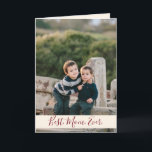 Beste Mama je Foto Karte<br><div class="desc">Eine schöne Grußkarte für Muttertag, die einfach zu bedienende Vorlagen macht die Anpassung Spaß und einfach. Auf der Vorderseite der Karte befindet sich eine Fotovorlage zum Einlegen Ihres Familienbildes. Es gibt ein hellpfirsichfarbenes Rechteck mit "Beste". Mama. Immer." in schönem bordeauxroten kursiven Text geschrieben. Die Innenseite der Karte ist ein heller...</div>