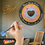 Beste Mama je Pastel Sunset Rustikale Holztonamen Dartscheibe<br><div class="desc">Pastel Rainbow Rustikales Holz Tone Grain Mit Monogramm,  Beste Mama je. Dieses rustikale Holzkörnchen-Dartboard ist das perfekte personalisierte Muttertagsgeschenk und eignet sich hervorragend für Kinderduschen,  Partys,  Wiedersehen und Alltagsspass. Unsere einfach zu bedienende Vorlage macht das Personalisieren einfach und unterhaltsam.</div>