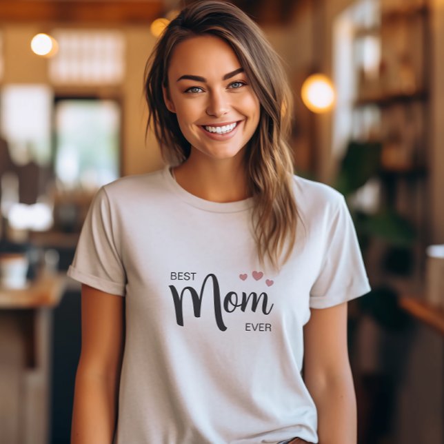 Beste Mama je T-Shirt (Best Mom Ever T-Shirt by MINTIC DESIGN STUDIO)