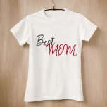 Beste Mama Rotes Skript Einfache Muttertag T-Shirt<br><div class="desc">Beste Mama Red Script Einfache Muttertagsfrau T - Shirt. Ein moderner und einfacher T - Shirt mit einem roten Skript der besten Mama - ändern Sie den Text,  wenn Sie gewollt haben. Eine tolle Geschenkidee für Ihre Mutter zum Muttertag oder Geburtstag.</div>