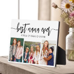 Beste NaNa Ever - Enkel Foto Collage Fotoplatte<br><div class="desc">Feiern Sie das "Beste NaNa Ever" mit dieser personalisierten Grandchildren Foto Collage Plaque. Dieses herzliche Geschenk besticht durch eine wunderschön arrangierte Collage mit wertvollen Fotos, die besondere Momente einfangen, ergänzt durch eine liebevolle Botschaft. Aus hochwertigen Materialien mit schlichter Oberfläche gefertigt, ist es ideal, um auf der Zuhause als hochgeschätzter Sake...</div>