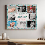Beste Oma je Blumenkolonie Künstlicher Leinwanddruck<br><div class="desc">Feiern Sie die beste Oma aller Zeiten mit diesem herzerwärmenden personalisierten Leinwand-Druck. Mit einer individuellen Collage aus Foto,  umgeben von einem wunderschönen botanischen Blumendesign in sanften Rosa und Blau,  ist dieses Kunstwerk ein herzliches Geschenk zum Geburtstag,  Muttertag oder jeden Anlass,  Ihre Liebe und Wertschätzung zu zeigen.</div>