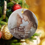 Beste Oma je Personalisiertes Foto Keramik Ornament<br><div class="desc">Geschenke die beste Oma je ein maßgeschneidertes Ornament in dieser Feriensaison. Erstellen Sie Ihre eigene personalisierte Weihnachtsschmuck inklusive Ihrem eigenen Foto und Ihrer Botschaft.</div>