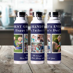 Beste Opa-Collage-Typografie des modernen Fotos Trinkflasche<br><div class="desc">Moderne moderne Happy Vatertag BEST GRANDPA EVER fünf Foto-Familie Collage personalisierten Sake einfache Marine und Wasser Flasche mit einem kühlen Typografie Drehbuch Vorlage. Erstellen Sie Ihre eigene Version mit 5 benutzerdefinierten Familienbildern und Ihrem Text! Sie können die Farben von Text und Hintergrund ändern. Es kann ein niedliches Geschenk für Ihren...</div>