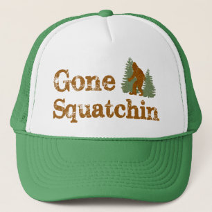Bester Bobo's Gone Squatchin Trucker Hat je! Truckerkappe