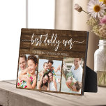 Bester Daddy je Wood Vatertag FotoCollage Fotoplatte<br><div class="desc">Feiern Sie Ihren Vater mit dem "Best Daddy Ever" Foto Collage Plaque, eine herzliche Hommage an den Mann, der die Welt für Sie bedeutet. Diese wunderschön gestaltete Plakette besticht durch eine hochwertige, individuell gestaltbare Collage aus Foto, in der Sie wertvolle Erinnerungen und besondere Momente vorstellen können. Die Collage ist elegant...</div>