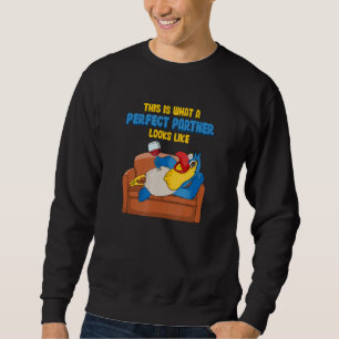 Bester Freund Papagei mit Wein auf Sofa Sweatshirt