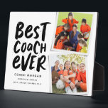 Bester Trainer je zwei Foto Team Danke Fotoplatte<br><div class="desc">Wir bedanken uns bei einem tollen Coach und feiern eine wunderbare Saison mit dieser lustigen Zwei-Foto-Plakette in Schwarz-Weiß-Farbe. Personalisieren Sie es auch mit Ihrem eigenen Text,  um an eine erfolgreiche Saison zu erinnern. Es ist eine tolle Möglichkeit,  Ihre Wertschätzung für jede Sportsaison und Sportler jung und alt zu zeigen!</div>