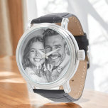 Bester Vater je Cool Trendy Foto Instagram Armbanduhr<br><div class="desc">Feiern Sie Ihren phantastischen Papa mit unserem Best Vater Ever Cool Trendy Foto Instagram Watch! Dieses stilvolle Uhrwerk verfügt über ein benutzerdefinierbares Instagram-inspiriert Design, in dem Sie Ihr Lieblings-Foto und personalisierten Text hinzufügen können, um einen von Herzen empfundenen Sake zu erstellen. Diese Uhr ist perfekt für den Vatertag, Geburtstage oder...</div>