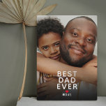 Bester Vater je Foto Vatertag Fotoplatte<br><div class="desc">Moderne Foto-Plakette mit einem kompletten Familienbild, das Sie durch Ihr eigenes ersetzen können, das niedliche Sprichwort "bester Vater aller Zeiten", ein rotes Herz und der Name der Kinder.</div>