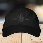 Bester Vater je Modernes einfaches Monogramm Bestickte Baseballkappe<br><div class="desc">Bester Vater je einfache Typografie.</div>