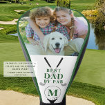 BESTER VATER NACH PAR Foto Monogramm Grün Golf Headcover<br><div class="desc">Erstellen Sie für einen Golfer-Vater ein personalisiertes Foto-Golfbälle mit dem editierbaren lustigen Titel BEST VATER BY PAR und Namen oder anderen benutzerdefinierten Texten, die in einer bearbeitbaren grünen Textfarbe dargestellt sind. Sie können in eine Komplementärfarbe zu Ihrem , seinem Golftack oder seiner Lieblingsfarbe wechseln. Ein unvergessliches Geschenk für den Vatertag,...</div>