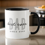 Bester Vater seit 20XX Moderne, einfache Preppy Tasse<br><div class="desc">Dieses einfache und moderne Design besteht aus san-Serifentypografie.</div>