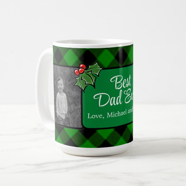 Bester Vater Weihnachts-Klassiker Kariert Holly Kaffeetasse (Vorderseite Links)