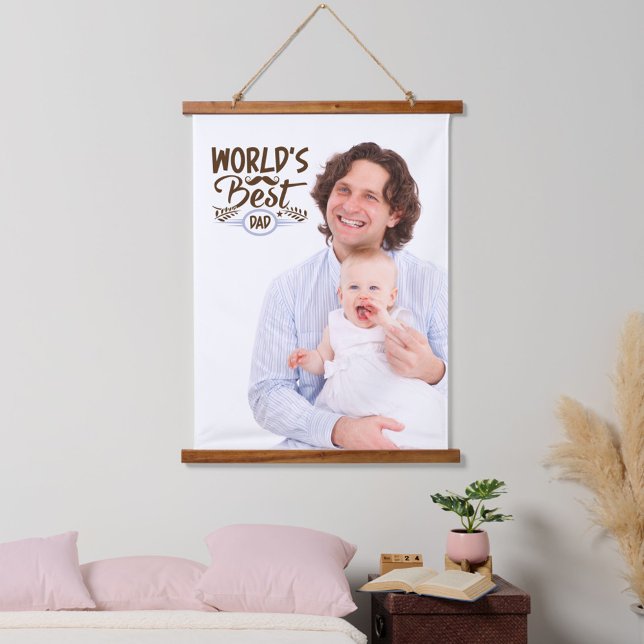 Bester Vater Zitat Brown Script Vater & Baby Foto Wandteppich Mit Holzrahmen (Von Creator hochgeladen)